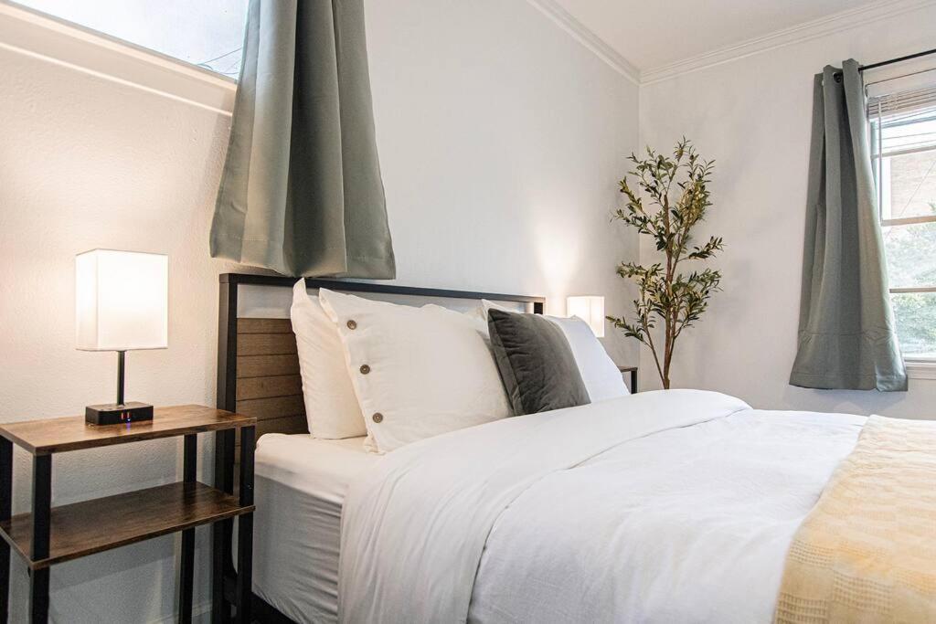 Downtown Austin Suite Retreat Ngoại thất bức ảnh